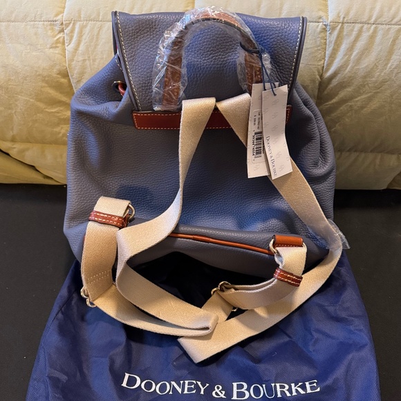 Dooney & Bourke Large Murphy Backpack NWT - Picture 2 of 15